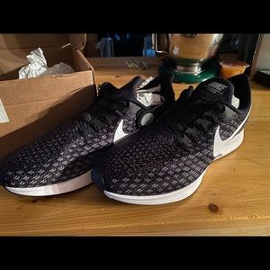 Nike Flyease Air Zoom Pegasus 35